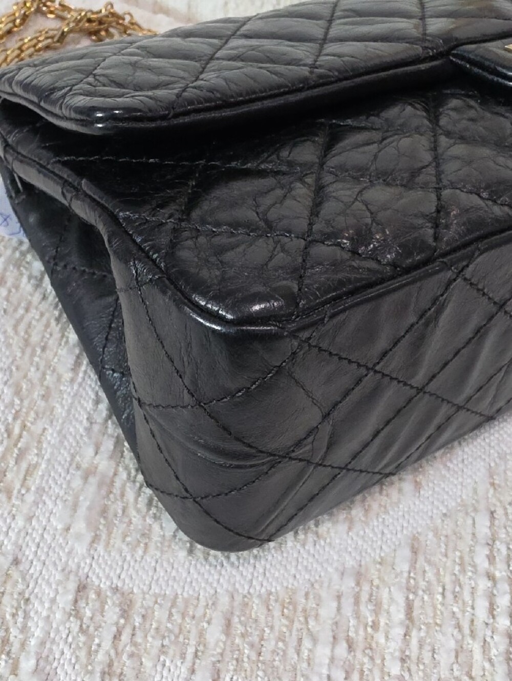Chanel 2.55 Reissue Double Flap Black Crinkle Leather Shoulder Bag - Picture 5 of 15
